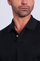 Polo manga corta en algodón micro pima con cuello y mangas tejidas